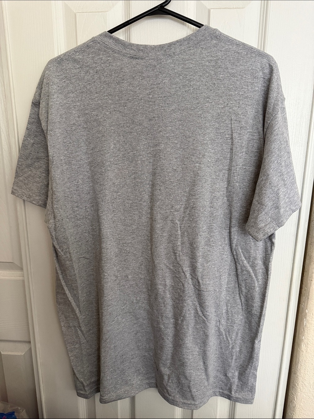Gildan Gray Disney Friends Holiday Graphic Tee - Picture 6 of 7